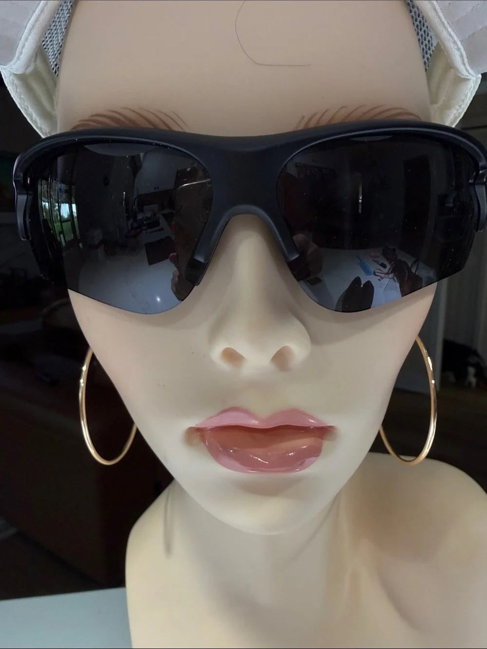 SUNGLASSES, Polarized Black with Gray detail